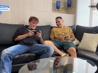 Unexpected! I fuck my best friend's wife! He catches us! Emilyfoxxxx
