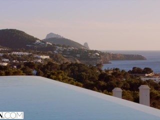 VIXEN Troublemakers Ella &amp; Christian seduce goodgirl Honour