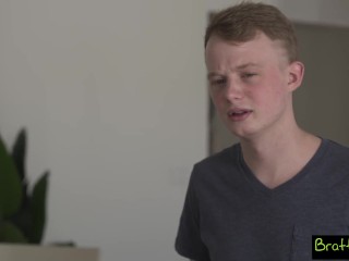 "We just wanna play Ring Toss with your dick, Stepbro" Chloe Temple says - S27:E3