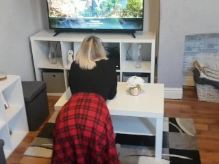 Wife distracted with orgasm while playing in online chat